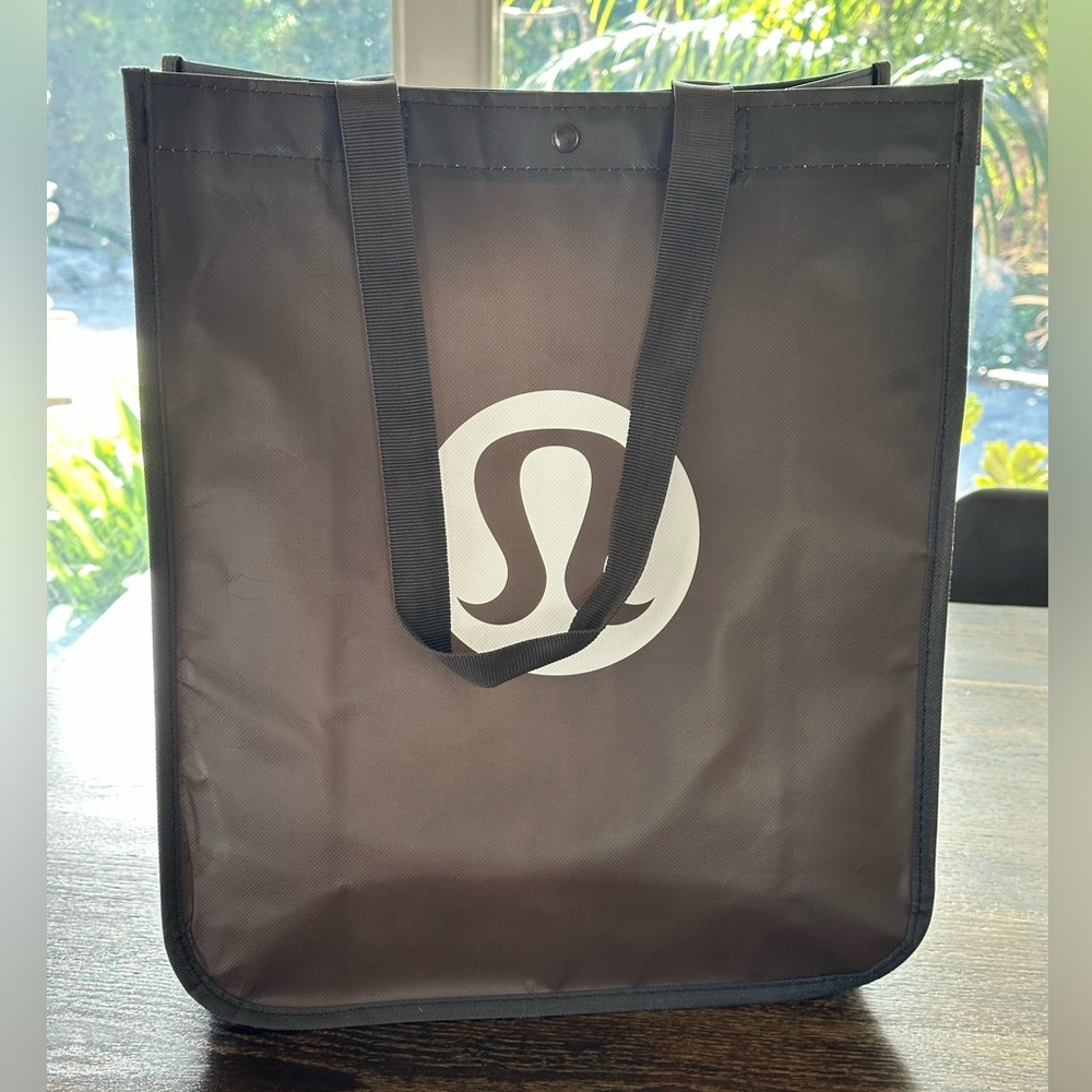 Lululemon Athletica Black Tote Bag - Picture 2 of 4